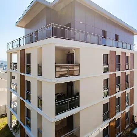 Stella 505b Studio Apartment Beausoleil