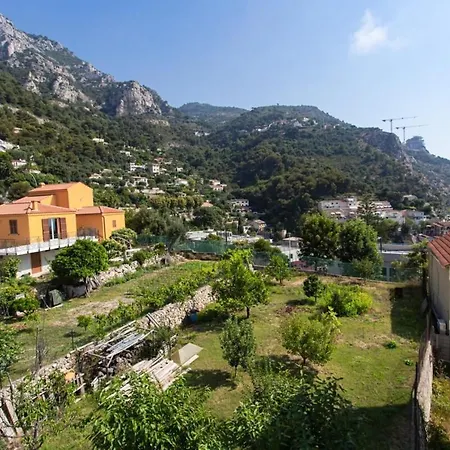 Stella 505b Studio Apartment Beausoleil
