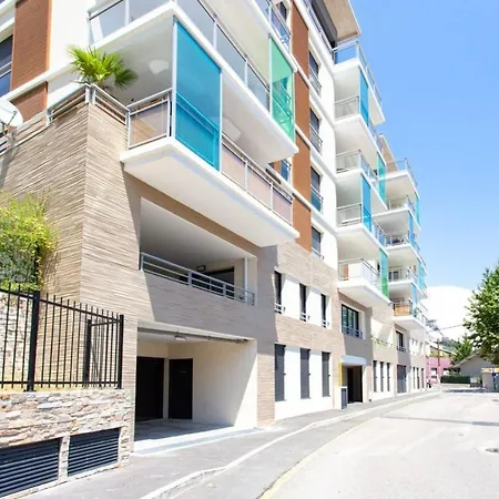 Stella 505b Studio Apartment *